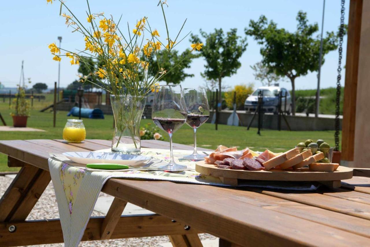 Casa Montefiore 13 Girasoli Lt Nella Tranquilla Campagna Marchigiana アンコーナ エクステリア 写真